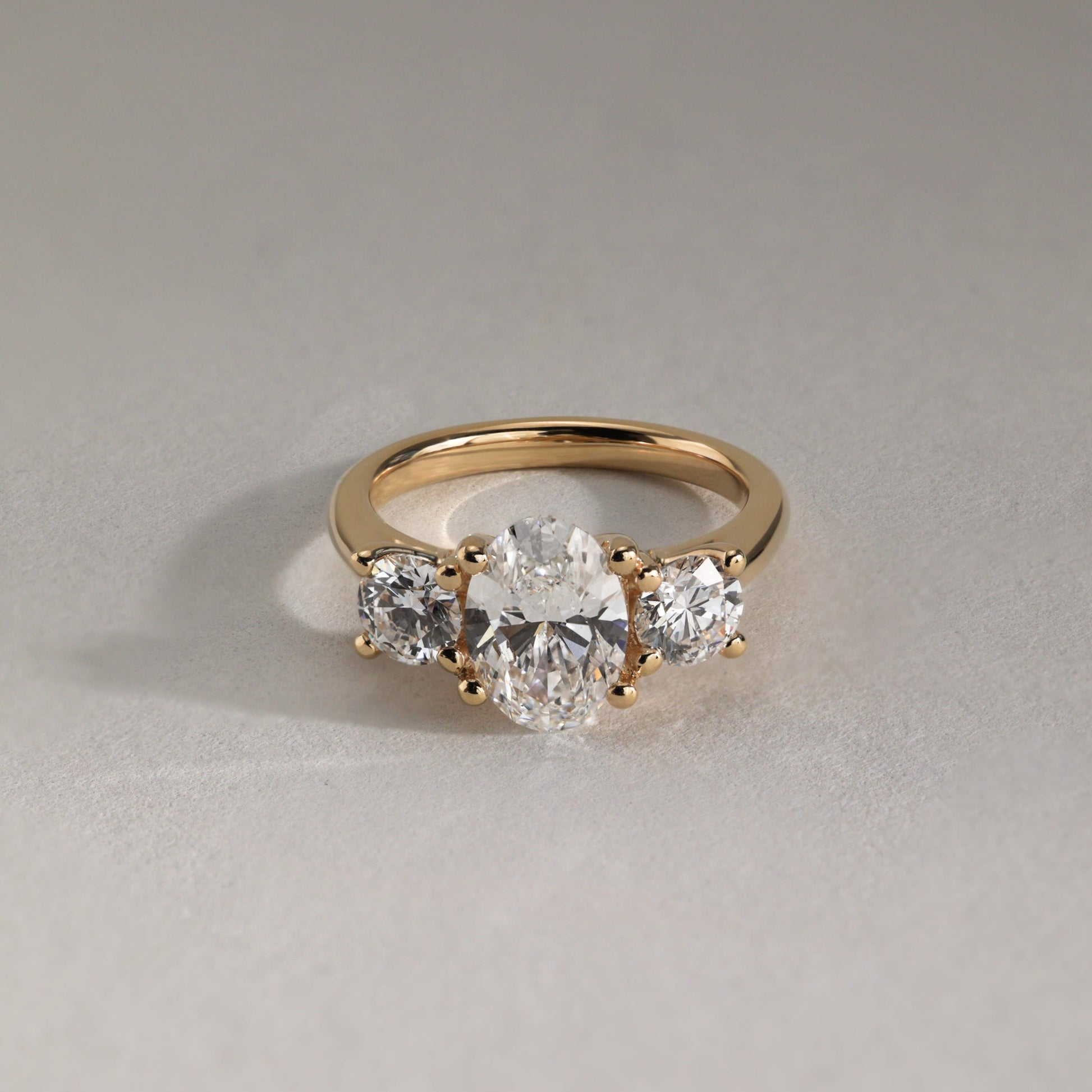 2 CT Oval Three Stone Moissanite Engagement Ring