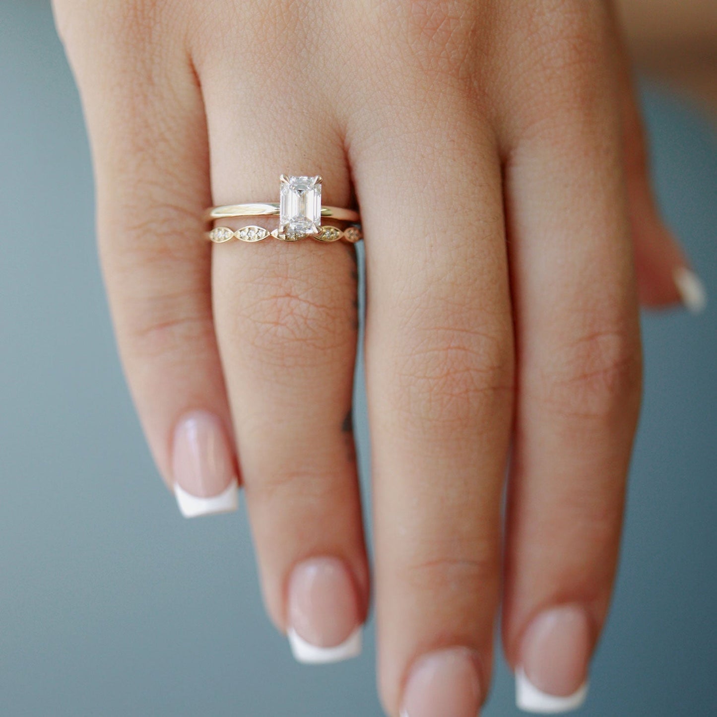 1 CT Emerald Hidden Halo Moissanite Engagement Ring