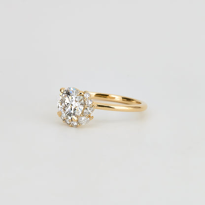 1.24 CT Round Cluster Moissanite Engagement Ring