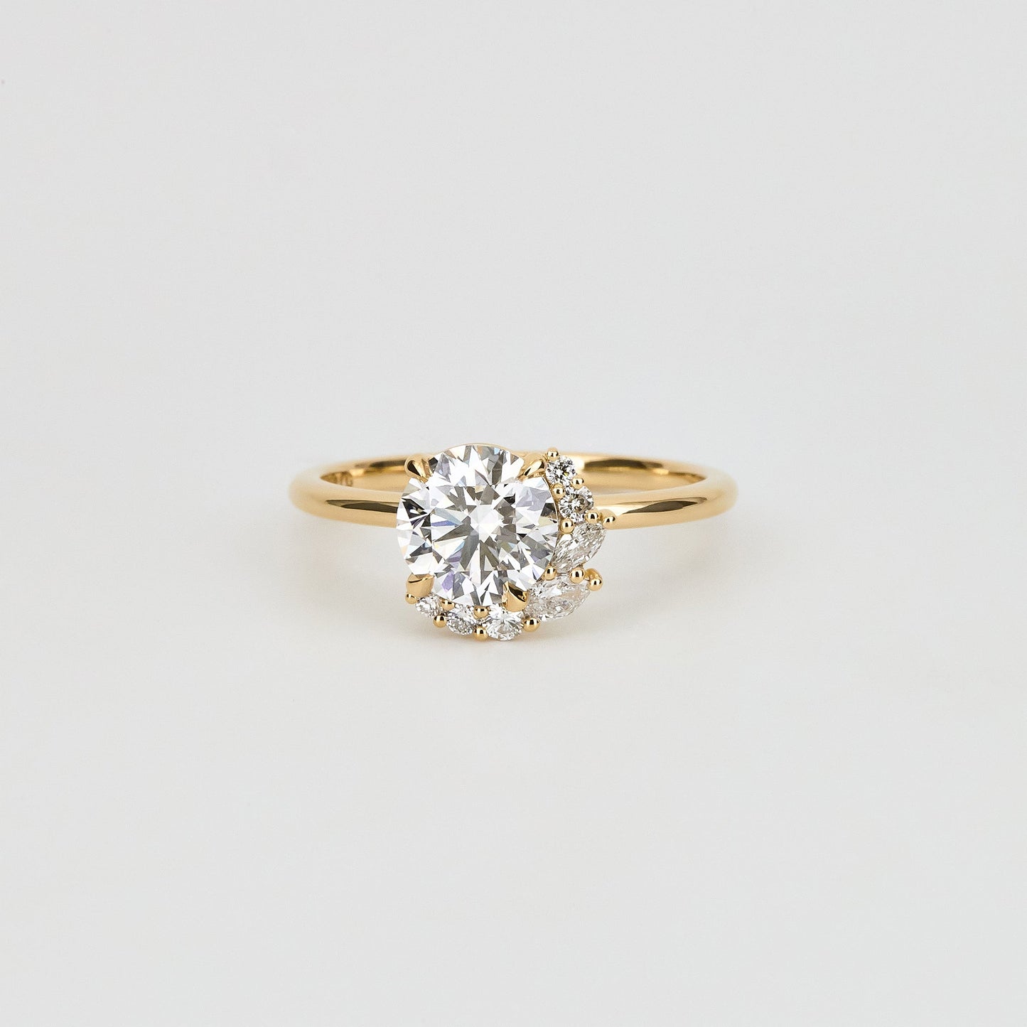 1.24 CT Round Cluster Moissanite Engagement Ring