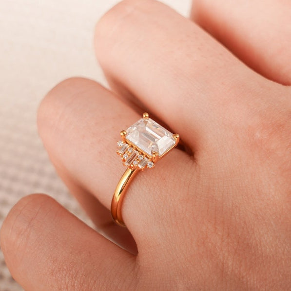 2.0 CT Emerald Cluster Moissanite Engagement Ring