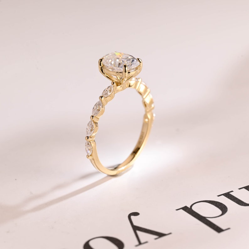 2.0 CT Oval Pave Moissanite Engagement Ring
