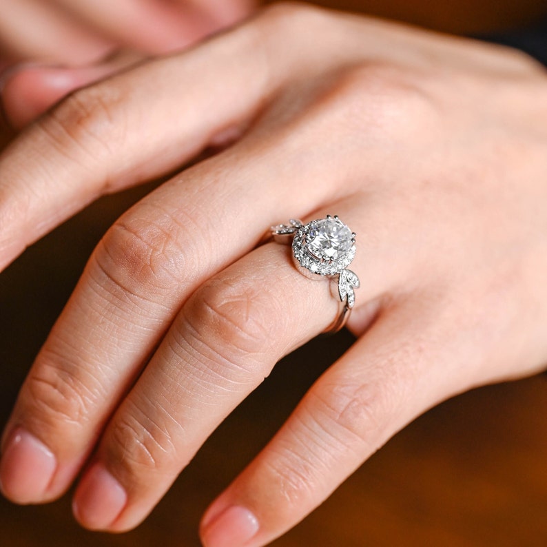 2.0 CT Oval Cluster Moissanite Engagement Ring