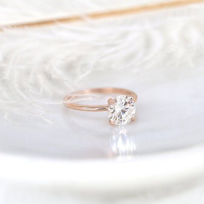 2 CT Round Solitaire Moissanite Engagement Ring