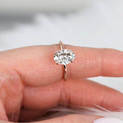 2.5 CT Oval Solitaire Moissanite Engagement Ring