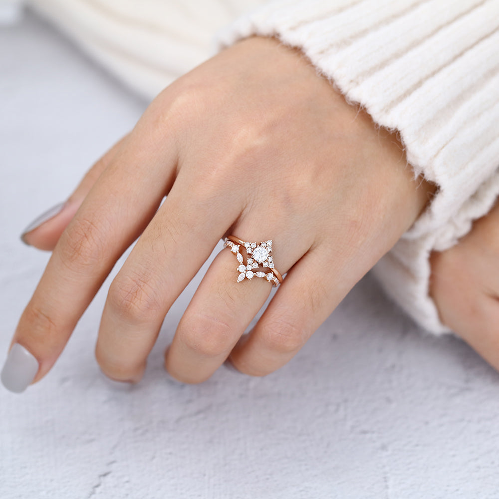 0.22 CT Round Cluster Moissanite Bridal Set