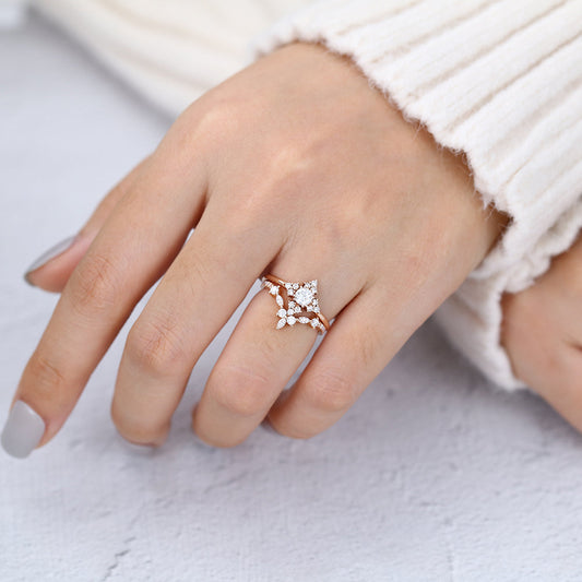 0.22 CT Round Cluster Moissanite Bridal Set