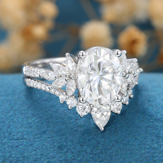 1.33 CT Oval Cluster Moissanite Bridal Set
