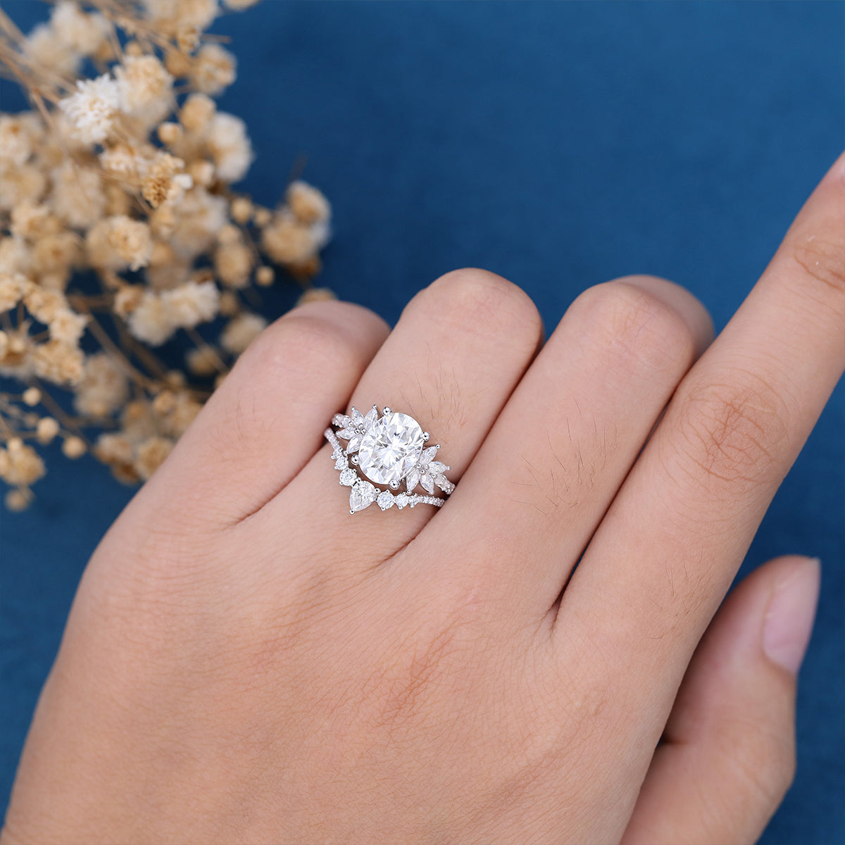 1.33 CT Oval Cluster Moissanite Bridal Set