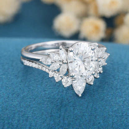 1.91 CT Oval Cluster Moissanite Bridal Set