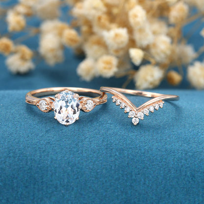 1.33 CT Oval Cluster Moissanite Bridal Set