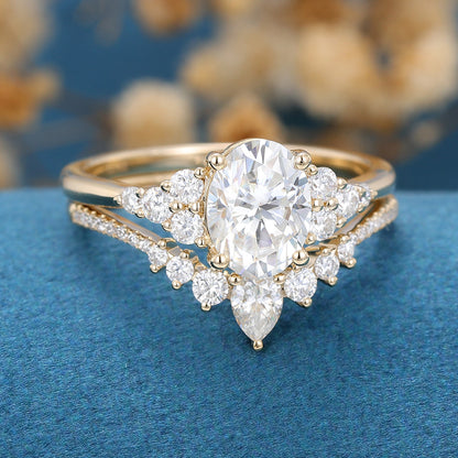 1.33 CT Oval Moissanite Bridal Set