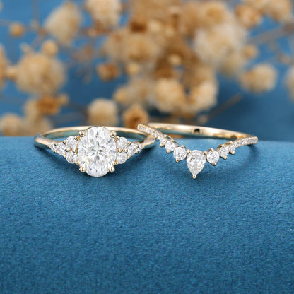 1.33 CT Oval Moissanite Bridal Set
