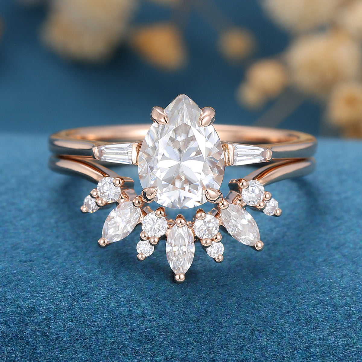 1 CT Pear Cluster Moissanite Bridal Set