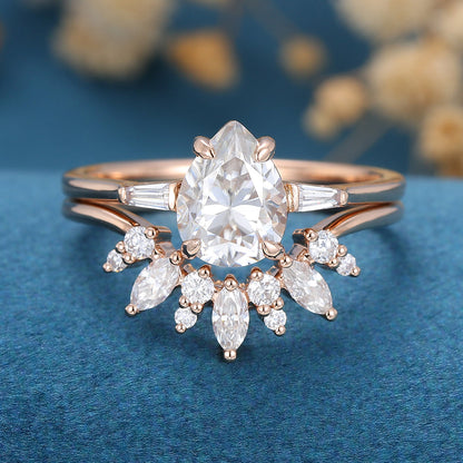 1 CT Pear Cluster Moissanite Bridal Set