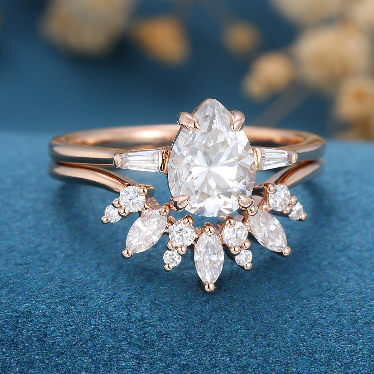 1 CT Pear Cluster Moissanite Bridal Set
