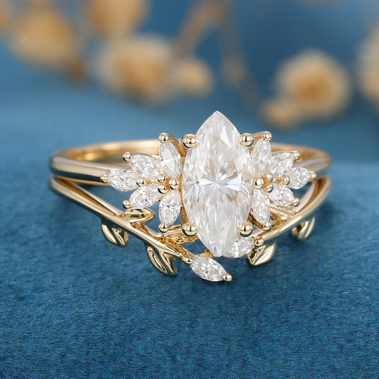 0.9 CT Marquise Cluster Moissanite Bridal Set