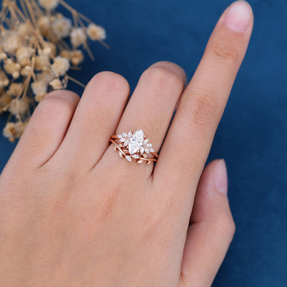 0.9 CT Marquise Cluster Moissanite Bridal Set