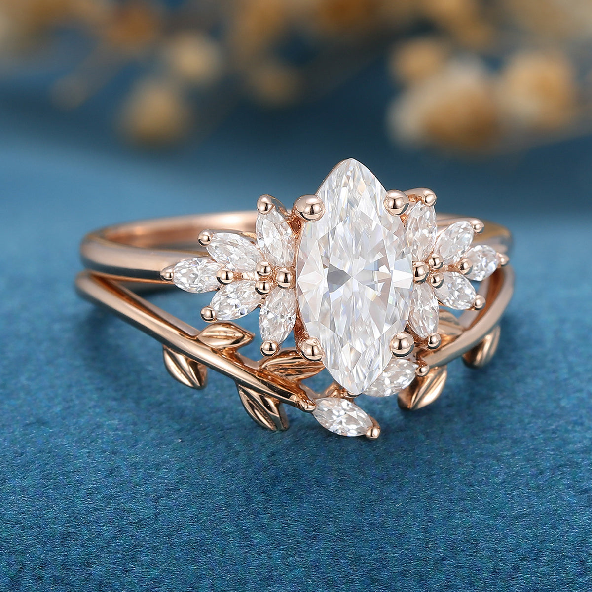 0.9 CT Marquise Cluster Moissanite Bridal Set