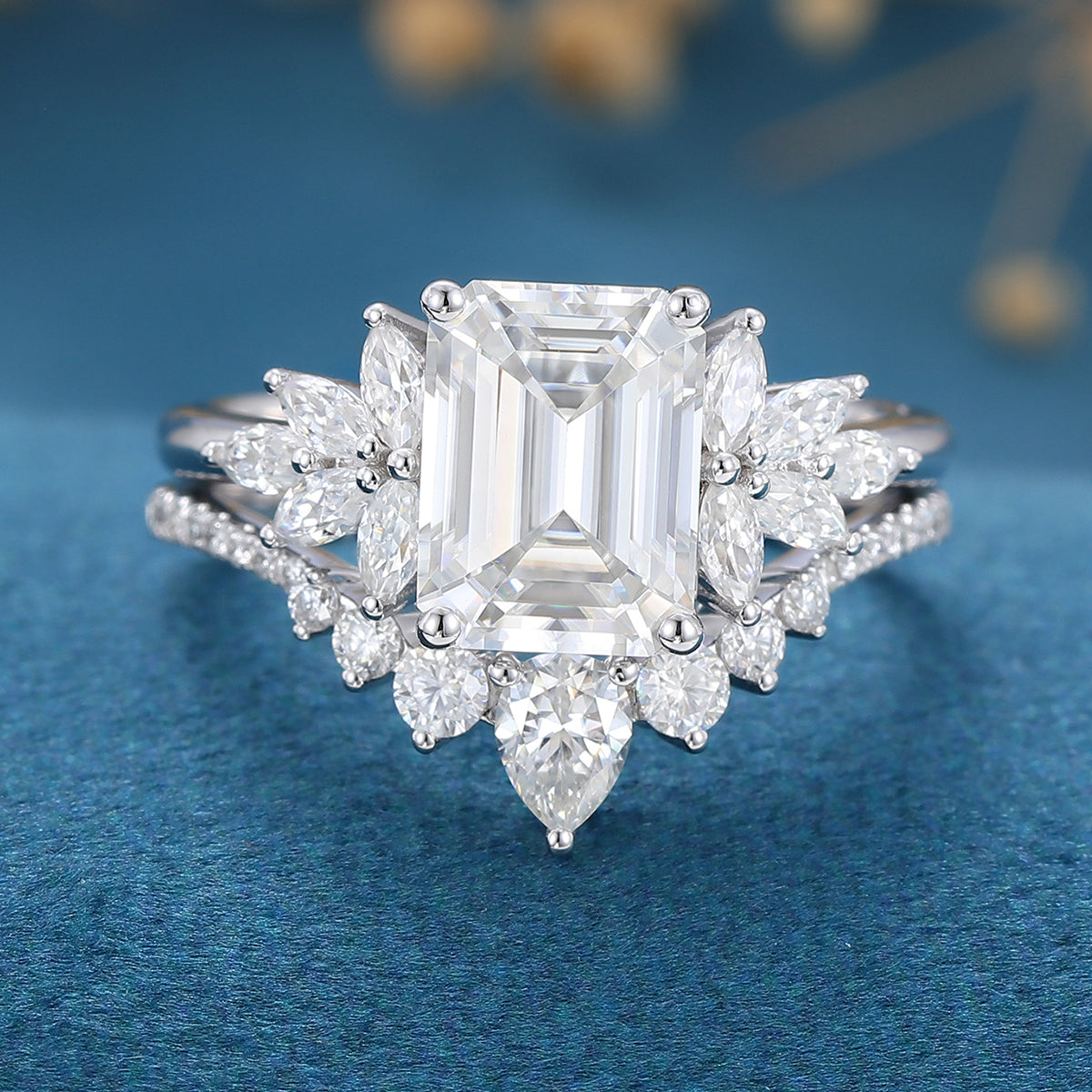 1.6 CT Emerald Cluster Moissanite Bridal Set