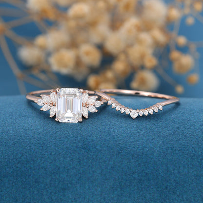 1.6 CT Emerald Cluster Moissanite Bridal Set