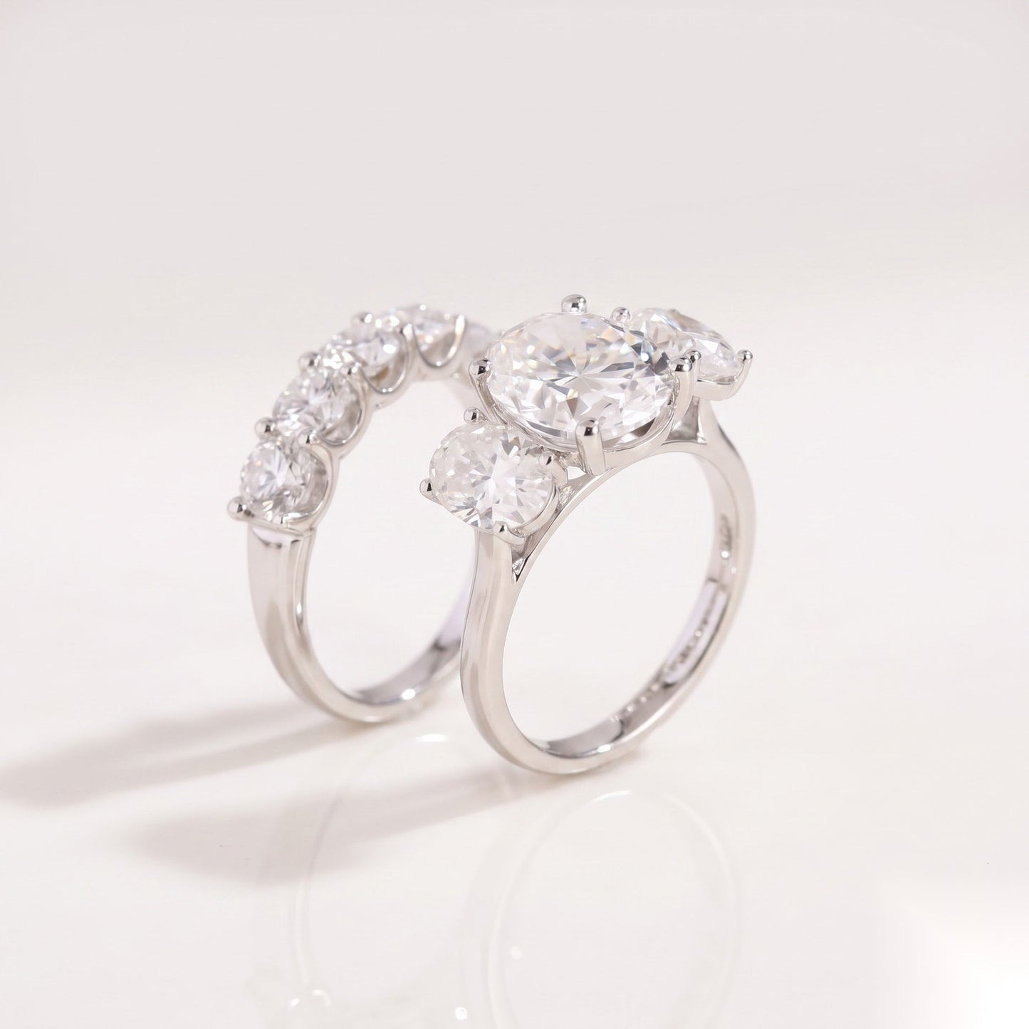 1.6 CT Emerald Cluster Moissanite Bridal Set