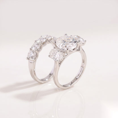 1.6 CT Emerald Cluster Moissanite Bridal Set
