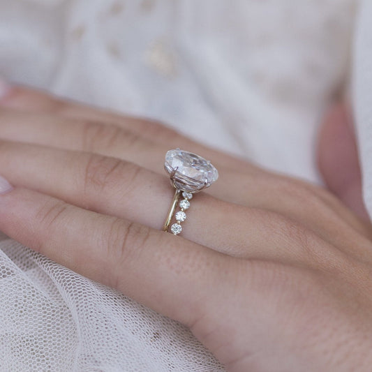 4 CT Oval Solitaire Moissanite Engagement Ring