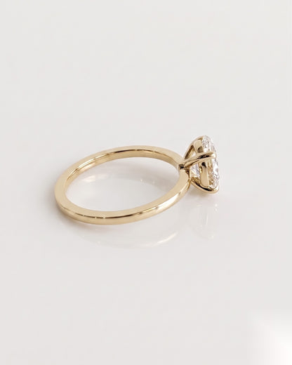 1.5 CT Oval Solitaire Moissanite Engagement Ring