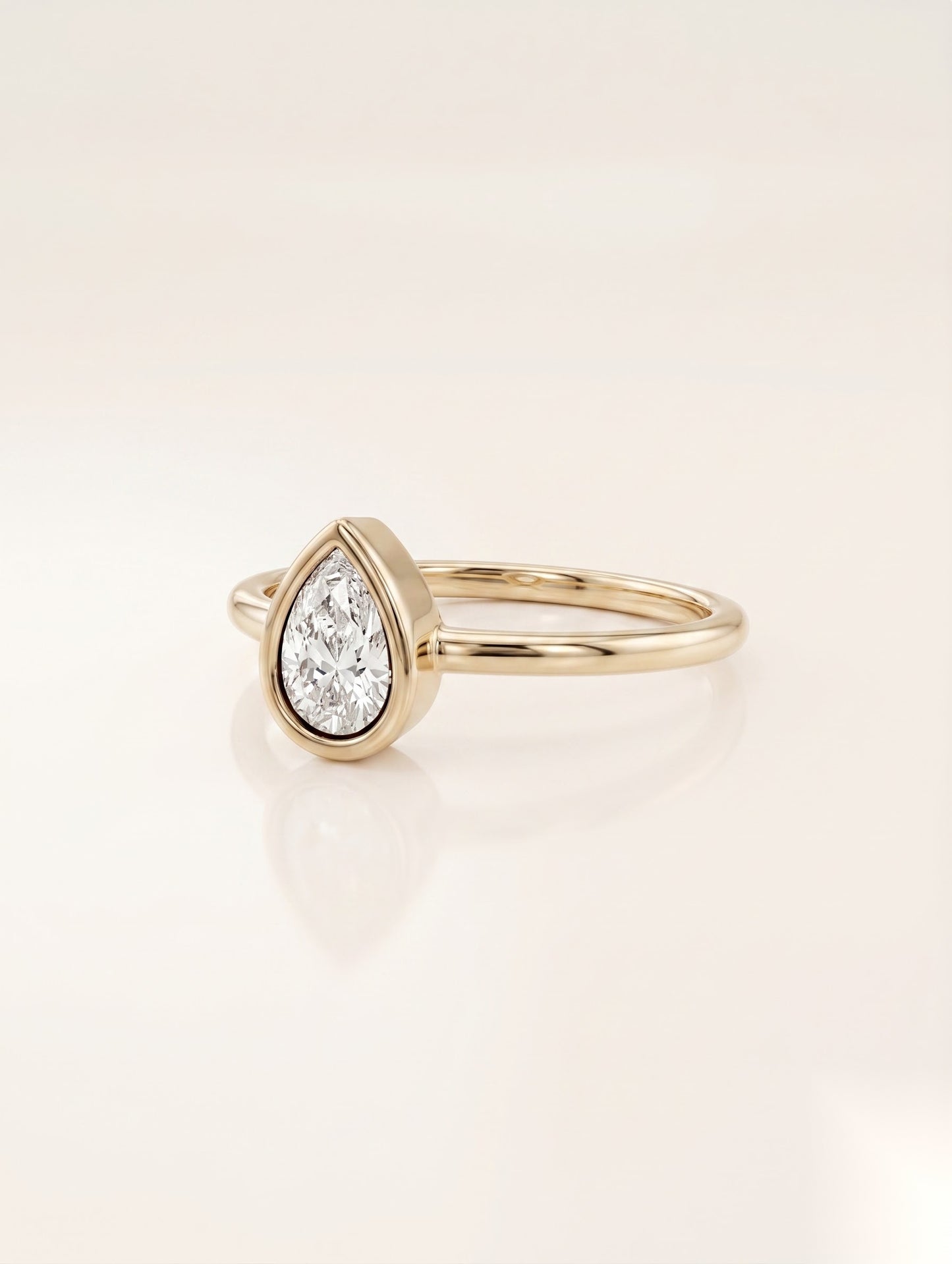 1 CT Pear Solitaire Moissanite Engagement Ring