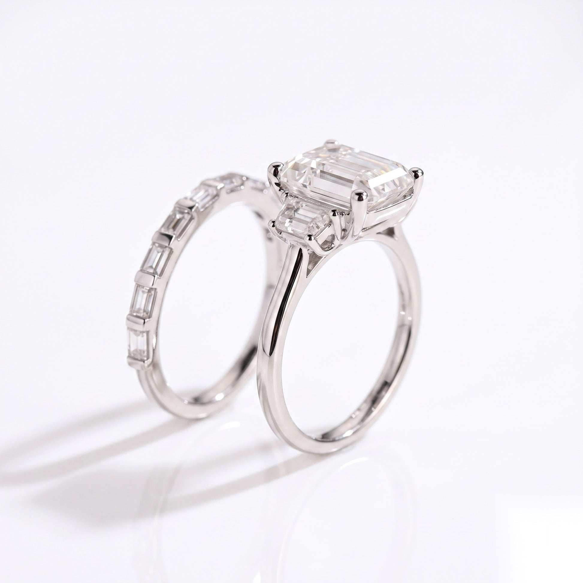 1.6 CT Emerald Cluster Moissanite Bridal Set