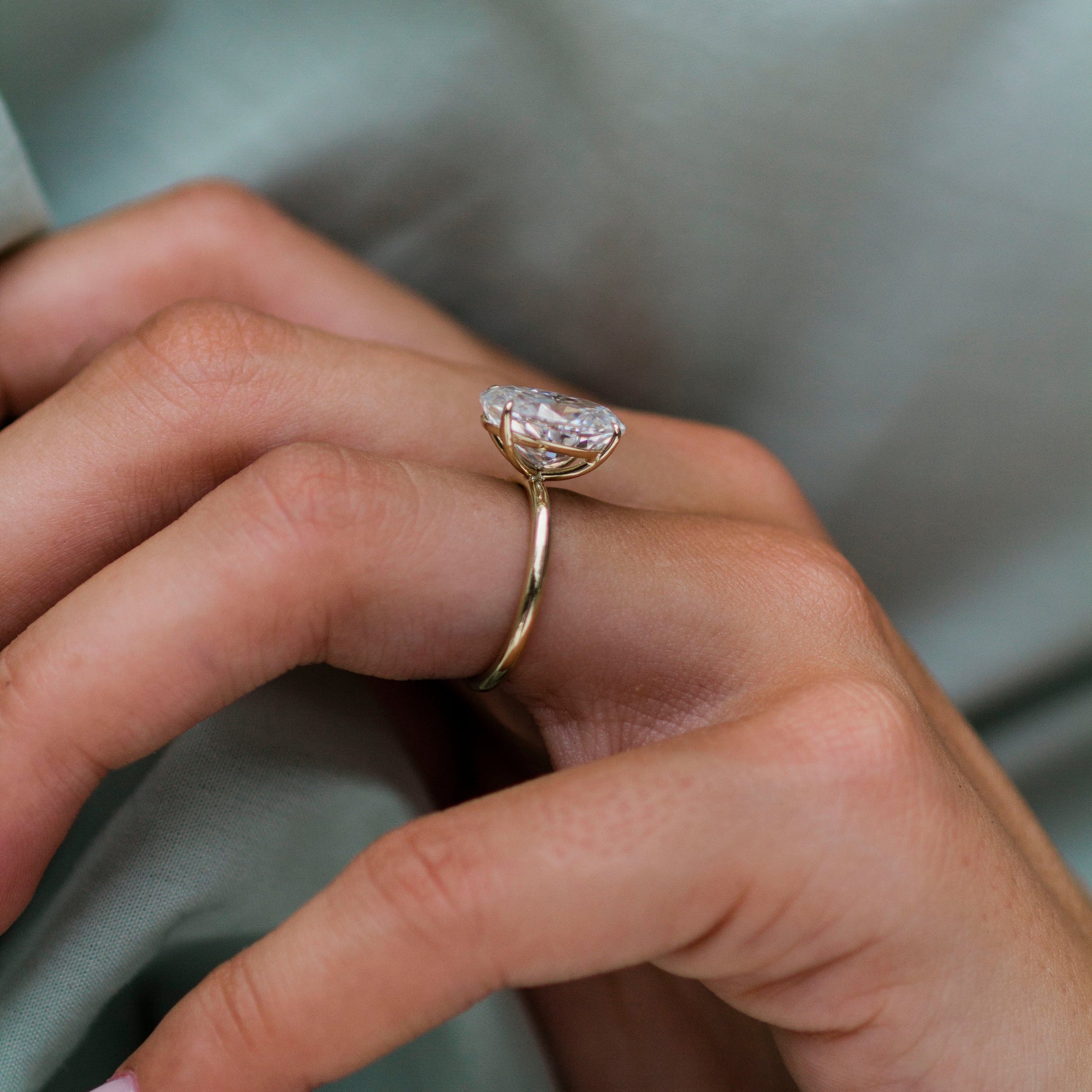 4 CT Oval Solitaire Moissanite Engagement Ring