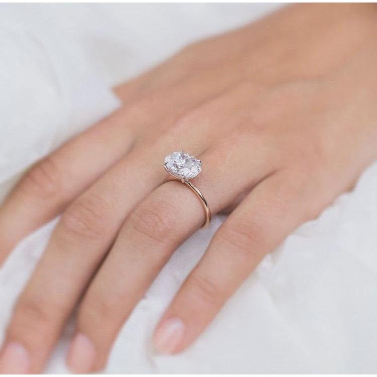 4 CT East West Oval Solitaire Moissanite Engagement Rings