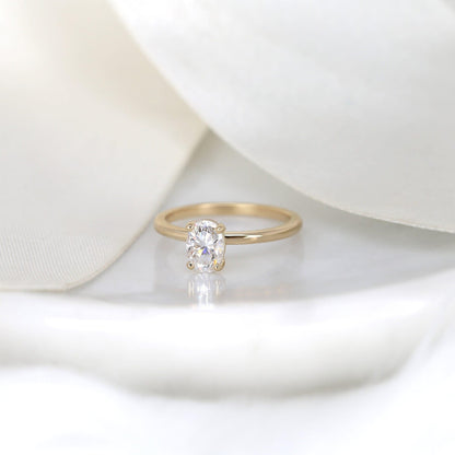 1 CT Oval Solitaire Moissanite Engagement Ring