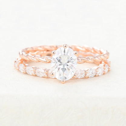 1.33 CT Oval Solitaire Moissanite Bridal Set