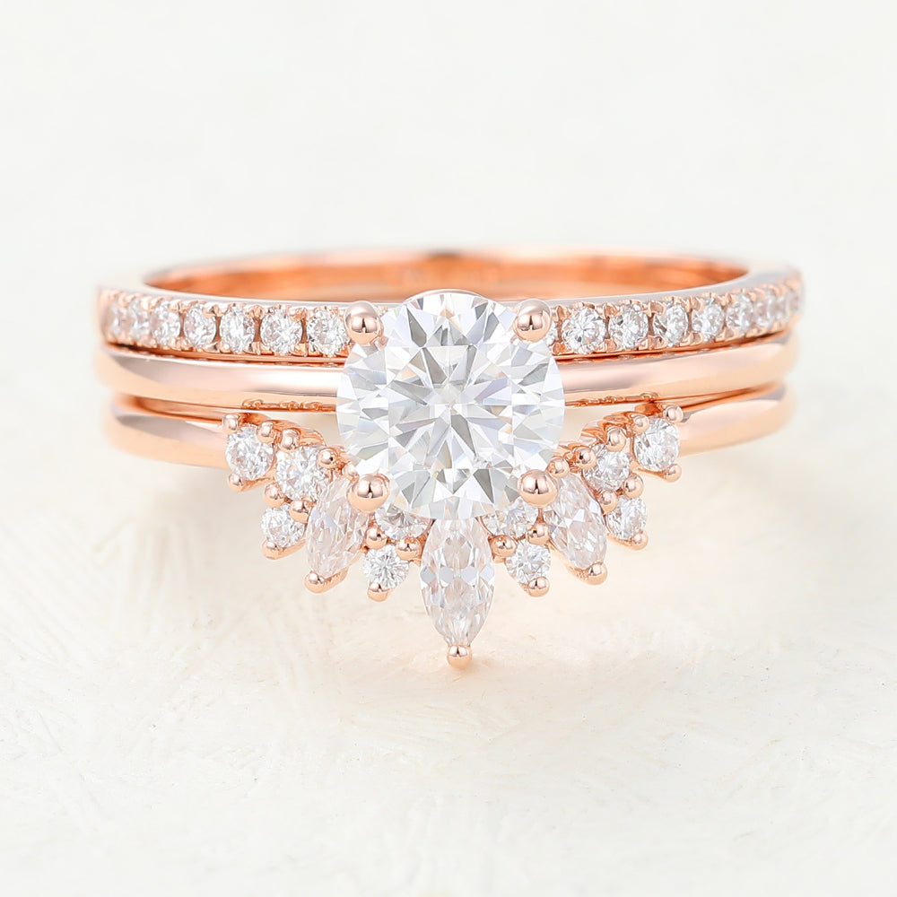 0.68 CT Round Solitaire Moissanite Bridal Set