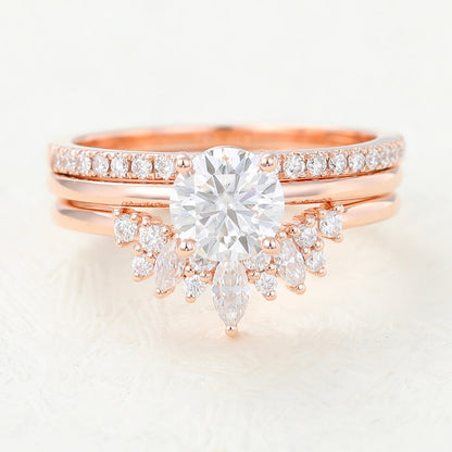 0.68 CT Round Solitaire Moissanite Bridal Set