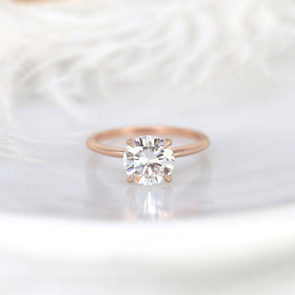 2 CT Round Solitaire Moissanite Engagement Ring