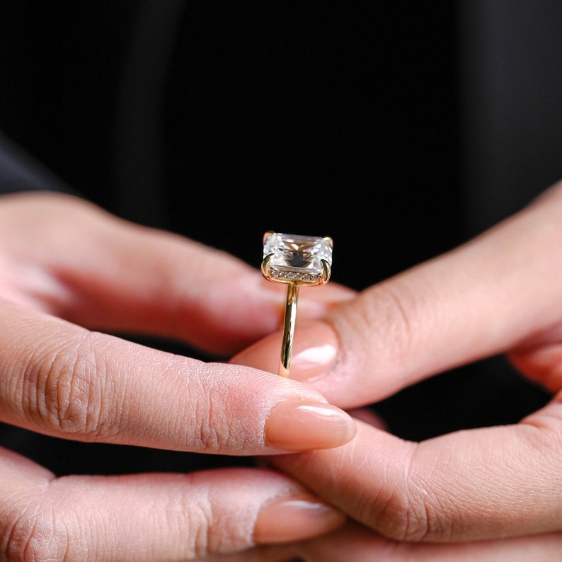 2.0 CT Emerald Hidden Halo Moissanite Engagement Ring