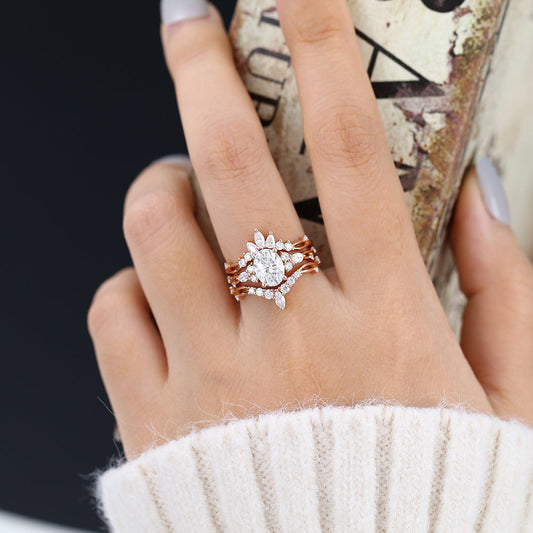 1.33 CT Oval Cluster Moissanite Bridal Set