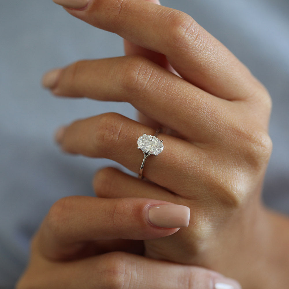 1.5 CT Oval Solitaire Moissanite Engagement Ring