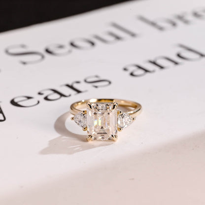 2.0 CT Emerald Three Stone Moissanite Engagement Ring