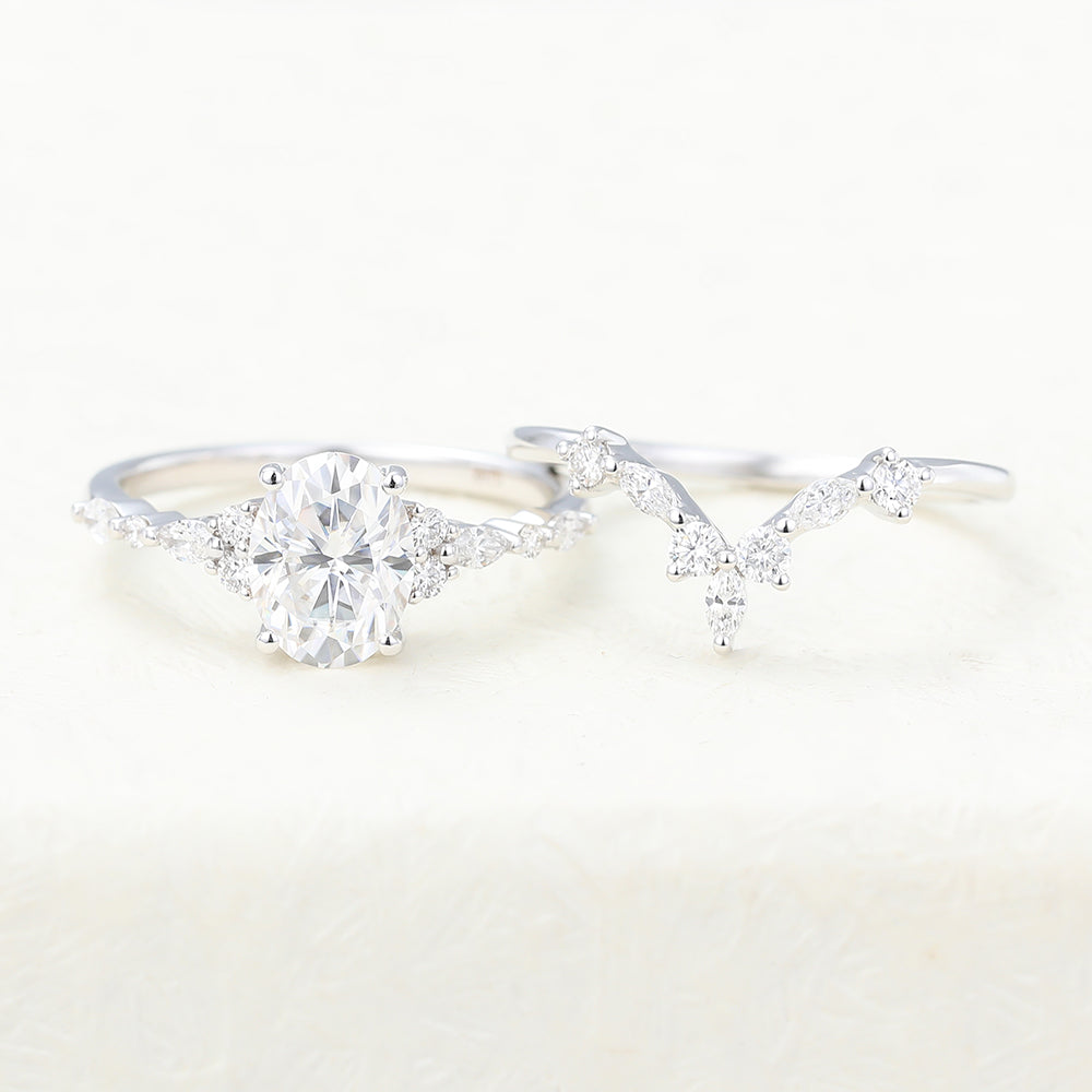 1.33 CT Oval Cluster Moissanite Bridal Set