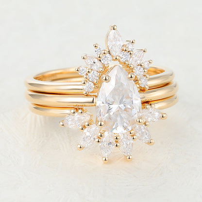 1.5 CT Pear Solitaire Moissanite Bridal Set
