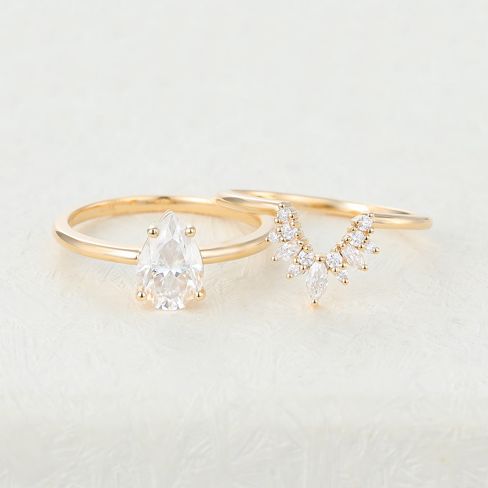1.33 CT Pear Solitaire Moissanite Bridal Set
