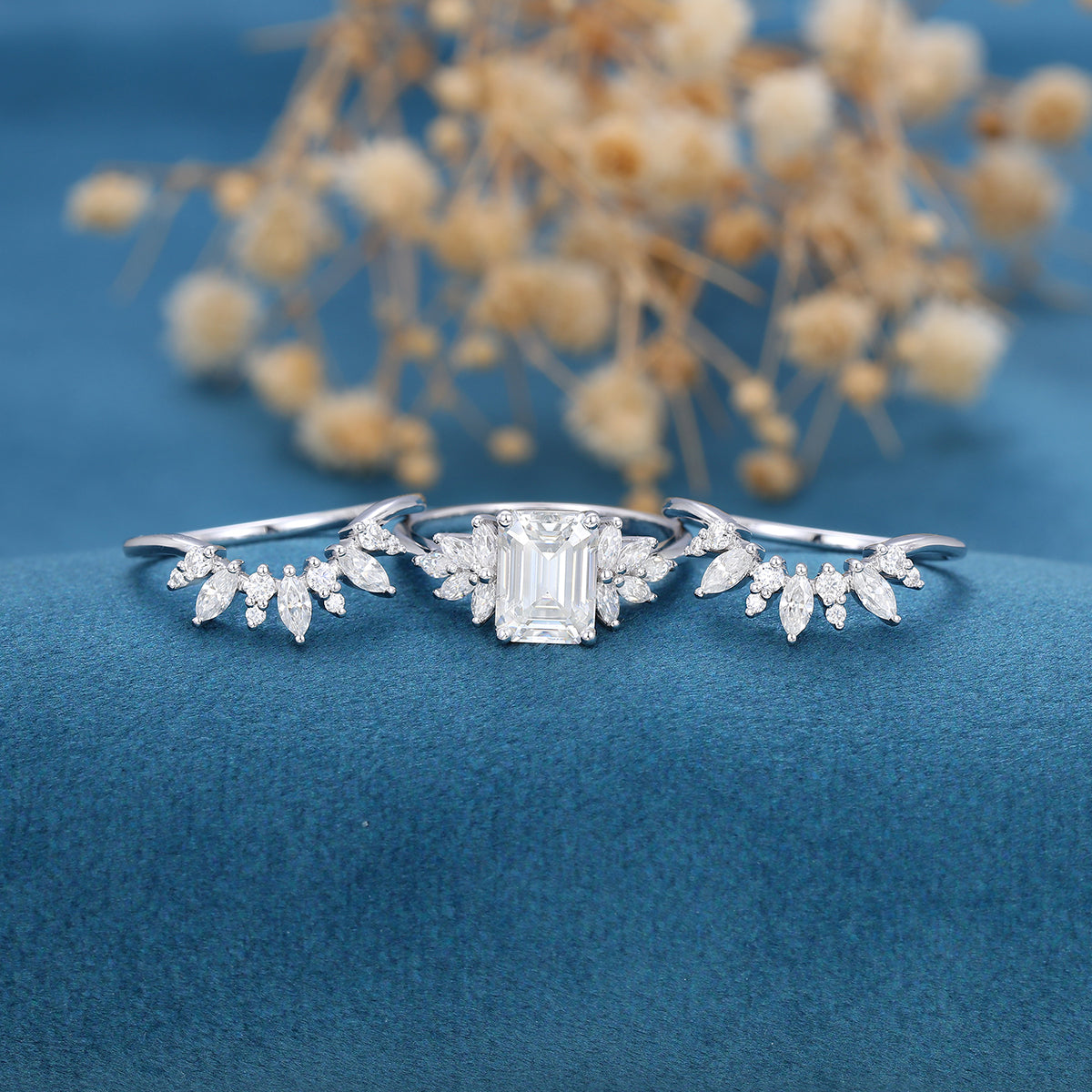 1.6 CT Emerald Cluster Moissanite Bridal Set