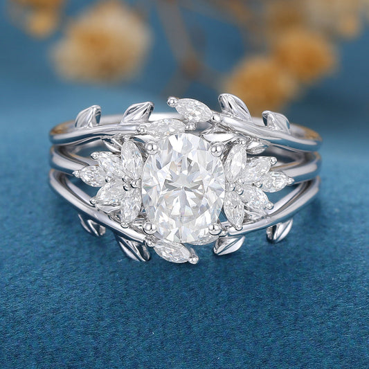 1.33 CT Oval Cluster Moissanite Bridal Set