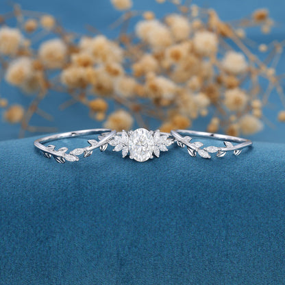 1.33 CT Oval Cluster Moissanite Bridal Set