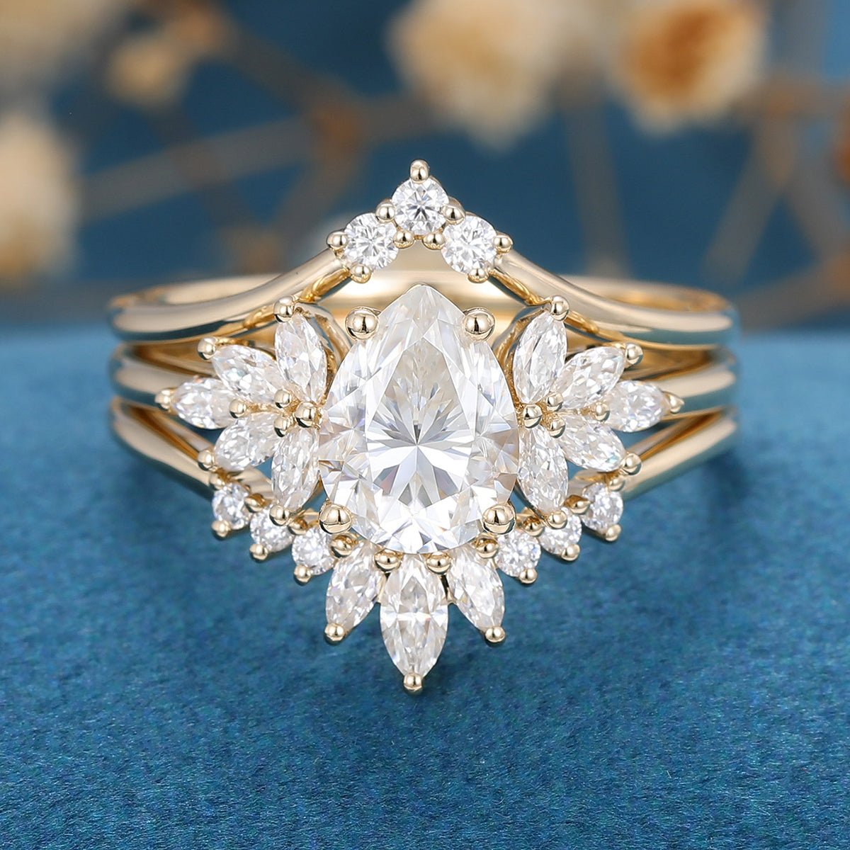 1 CT Pear Cluster Moissanite Bridal Set