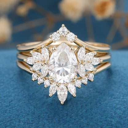 1 CT Pear Cluster Moissanite Bridal Set